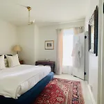 Woodbourne Inn