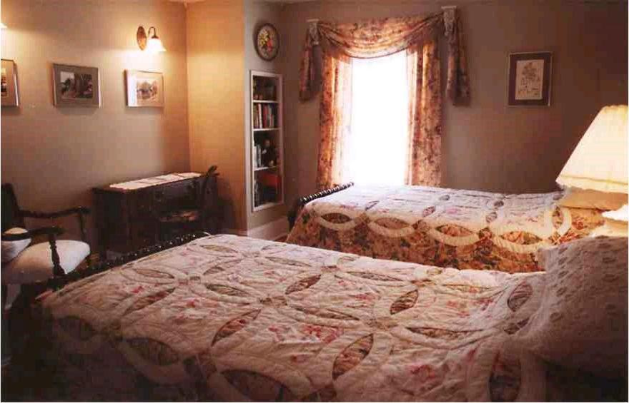 Royal Manor Bed & Breakfast Bed & Breakfast