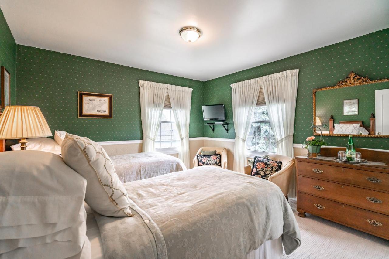 Bed & Breakfast Abacot Hall
