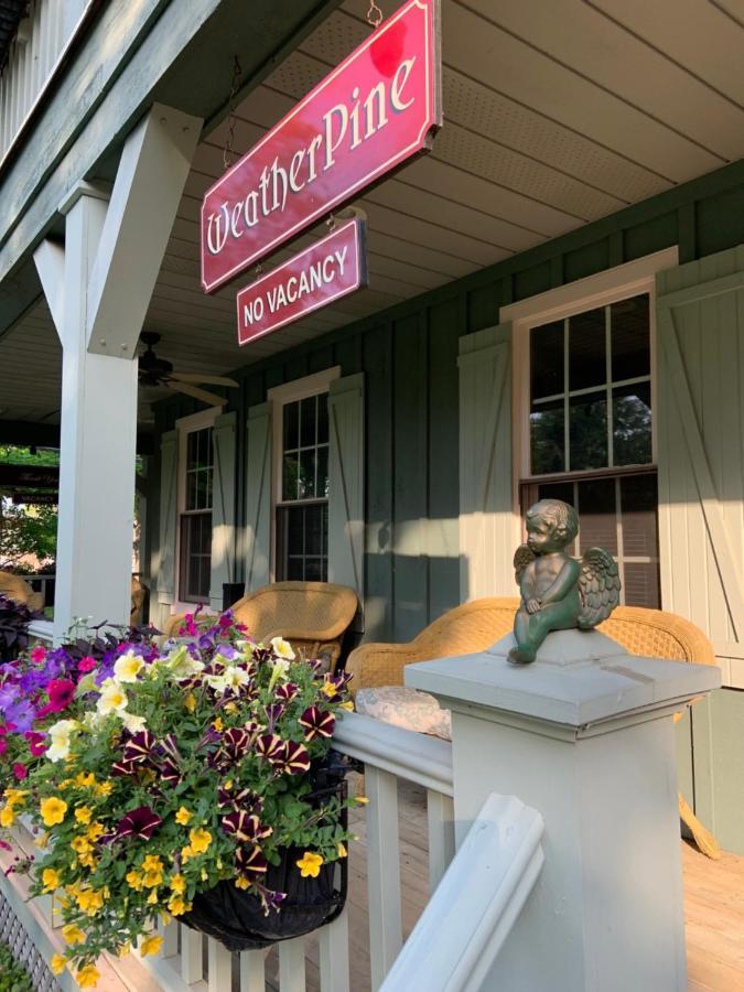 Weatherpine Inn
