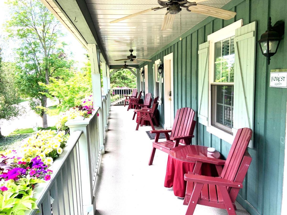 Weatherpine Inn 3*