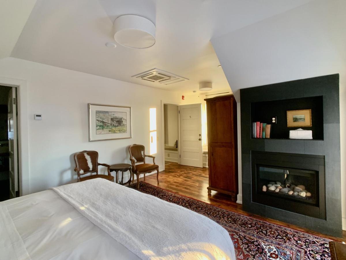 Woodbourne Bed & Breakfast