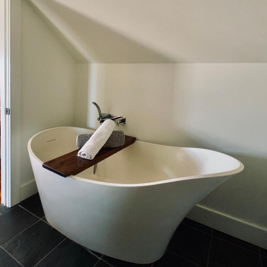 Woodbourne Bed & Breakfast 4*