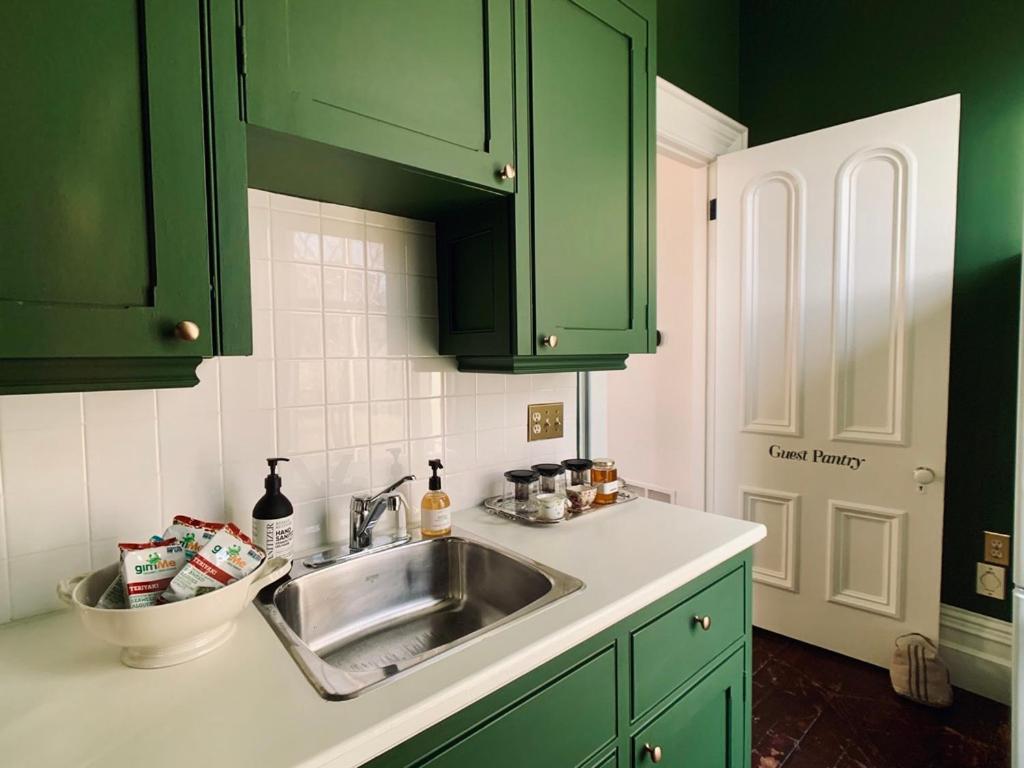 Woodbourne Bed & Breakfast