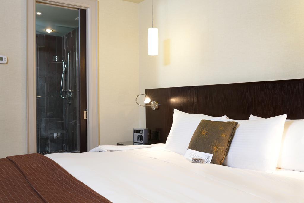 Hotel Shaw Club