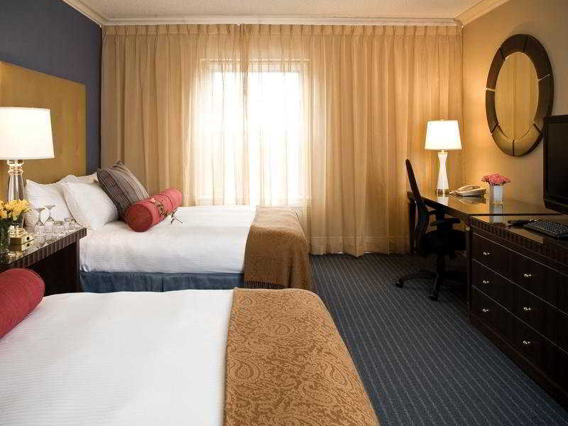 Queens Landing Hotel