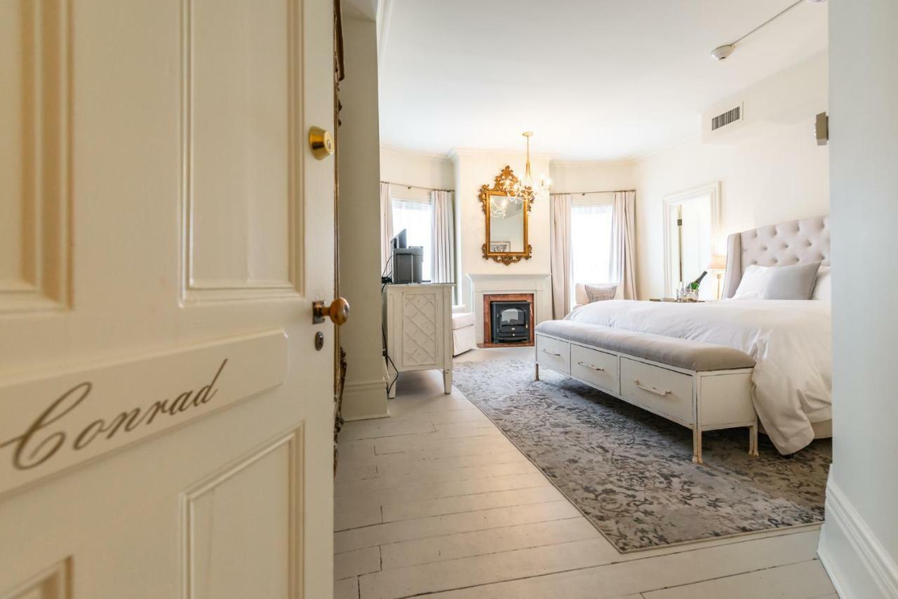 Lakewinds Country Manor Bed & Breakfast Niagara-on-the-Lake