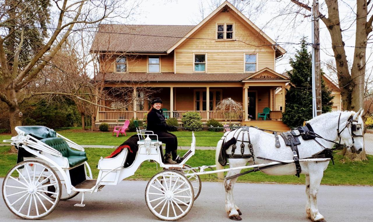 Guest house Where The Sidewalk Ends Niagara-on-the-Lake