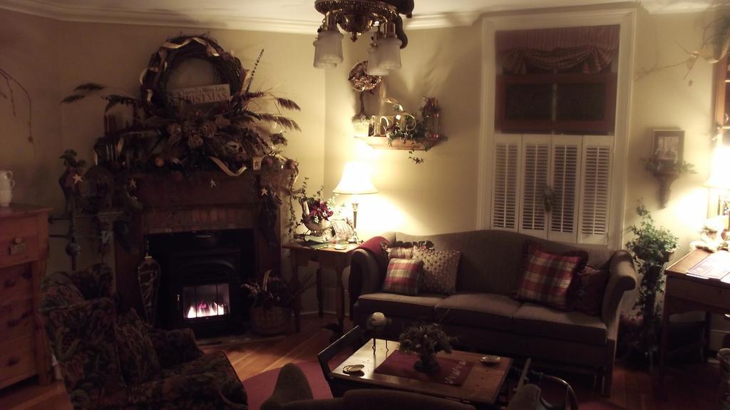 Historic Davy House Bed & Breakfast Niagara-on-the-Lake