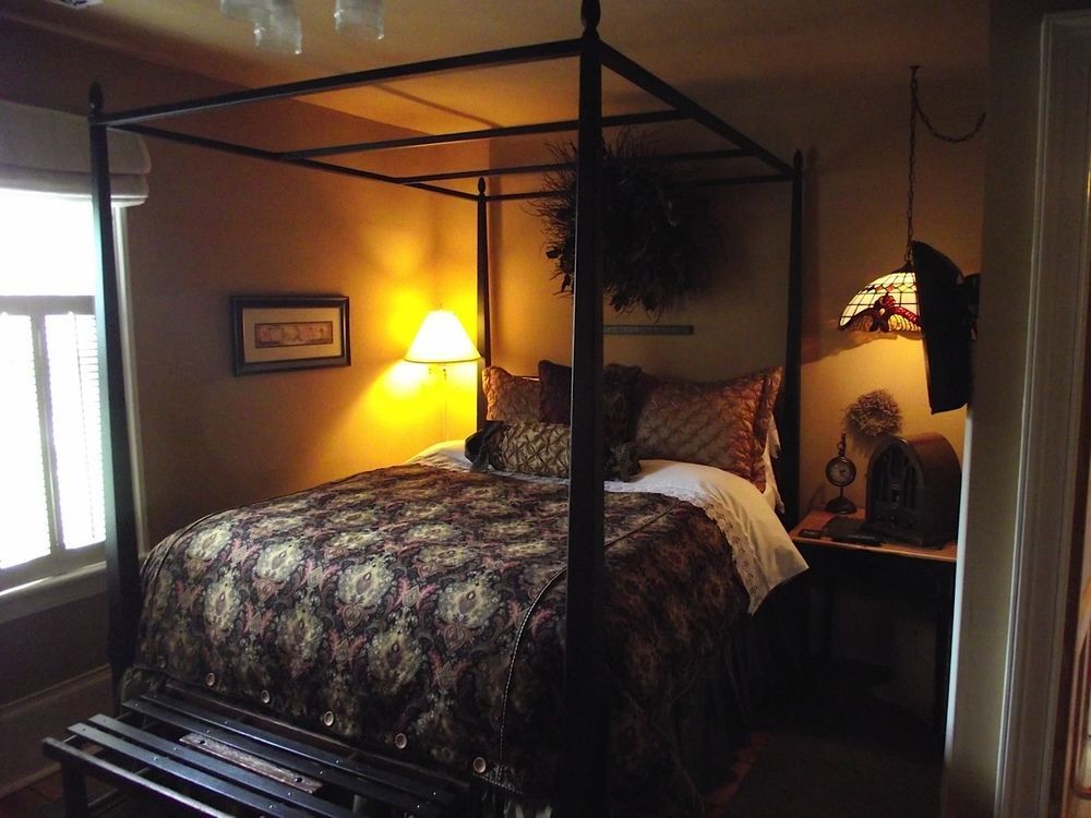 Historic Davy House Niagara-on-the-Lake
