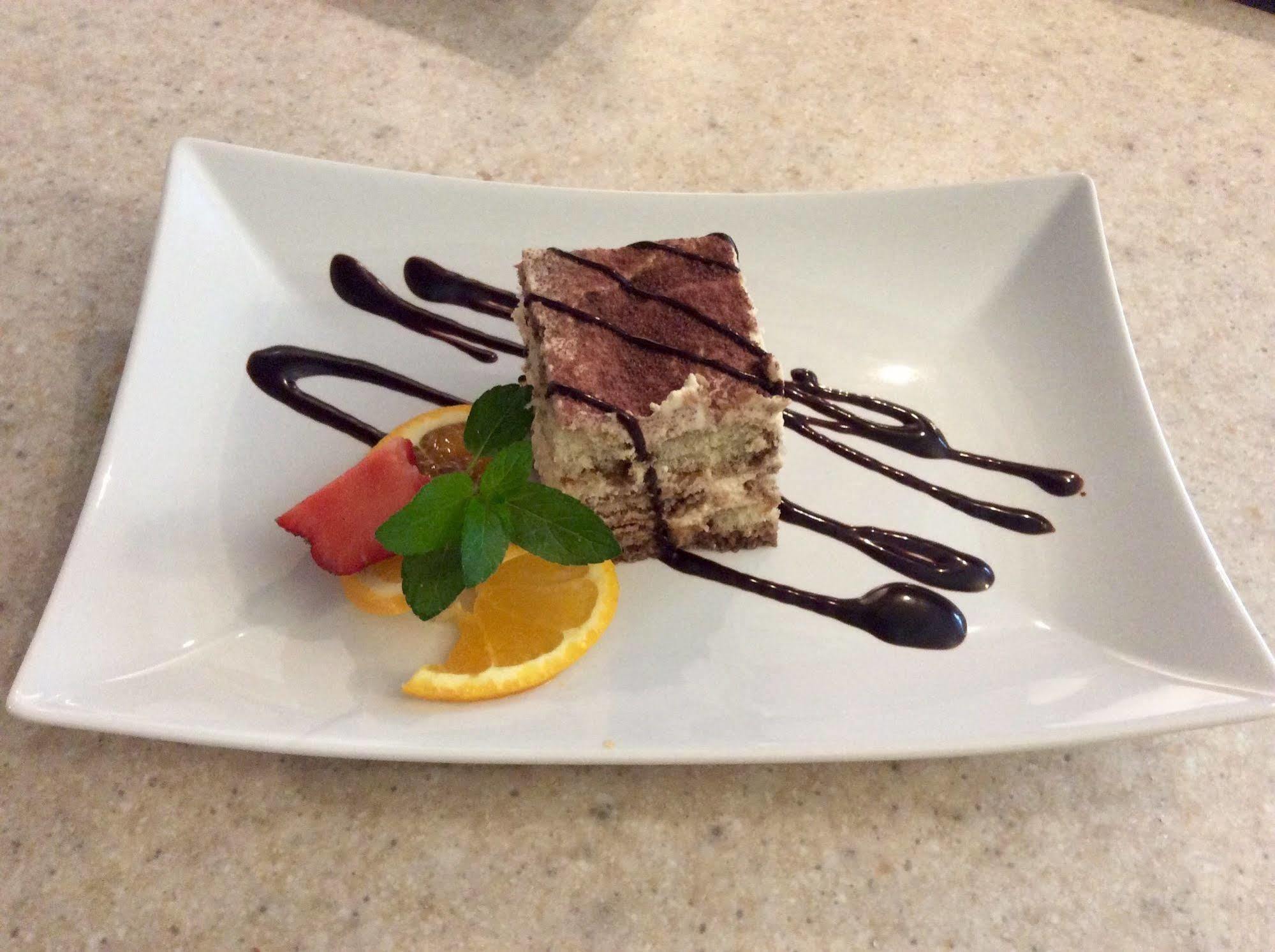 Bed & Breakfast Via Veneto - Old Town Niagara-on-the-Lake